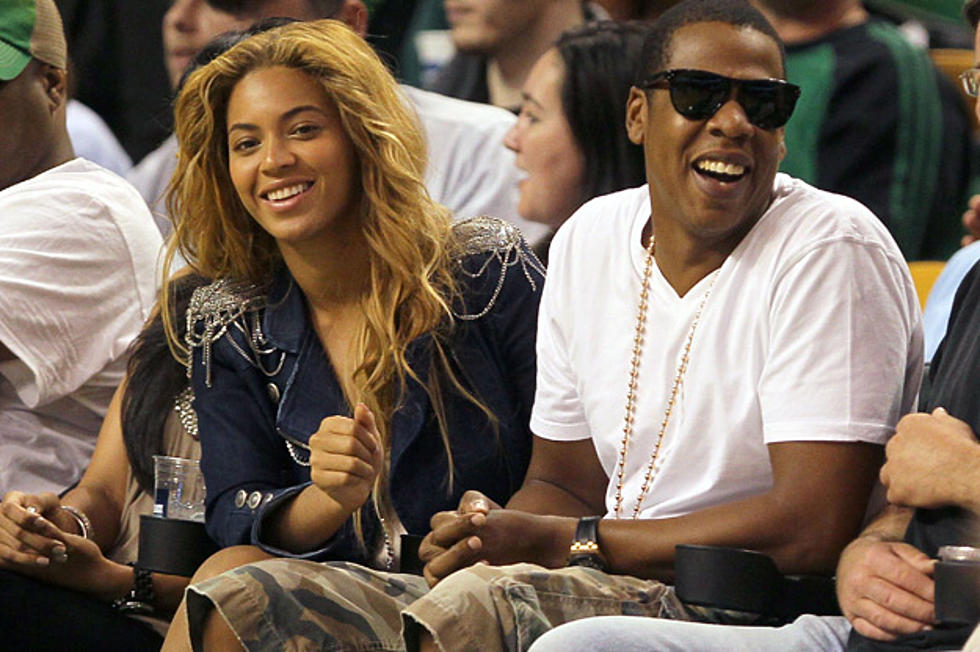 Beyonce + Jay-Z Share a Laugh With President Barack Obama in Epic Photo