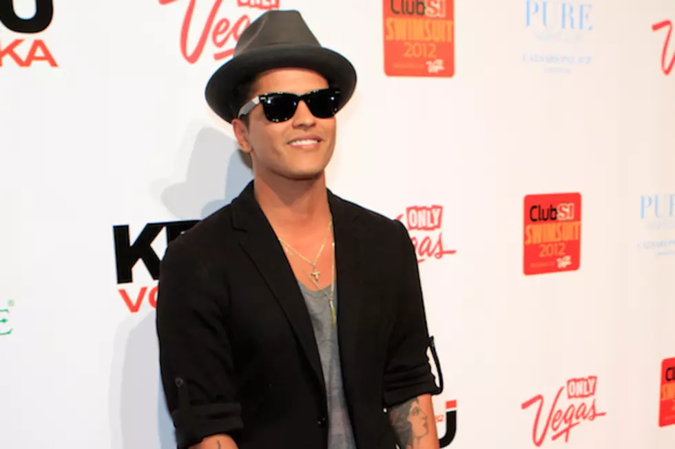Bruno Mars to Host + Perform on ‘SNL’