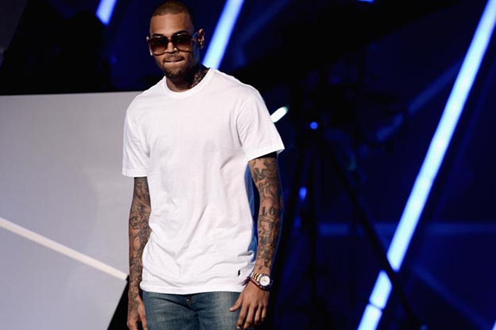 Chris Brown Gets Lion Tattoo on His Throat