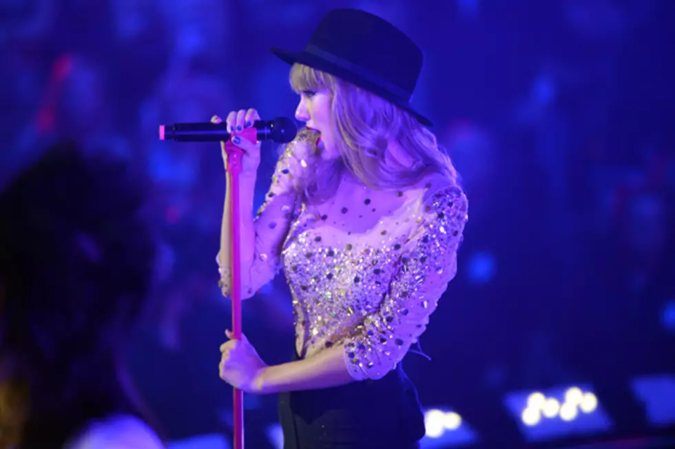 Watch Taylor Swift Perform ‘We Are Never Ever Getting Back Together’ on ‘X Factor U.K.’