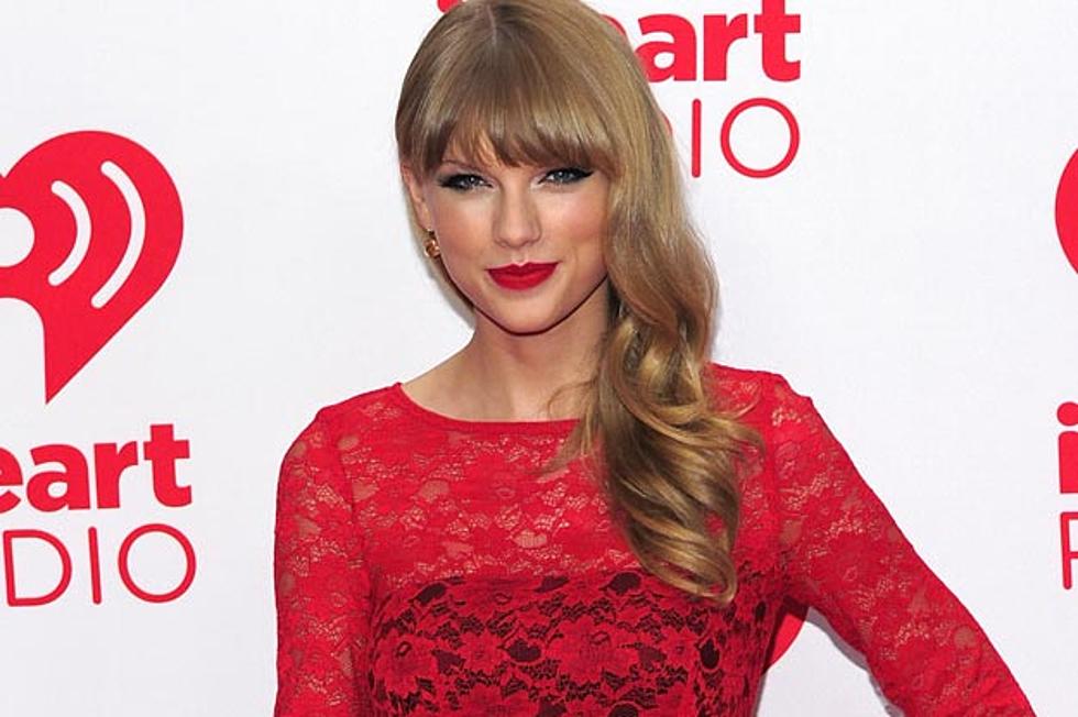Taylor Swift Performs Live On “The View” [VIDEO]