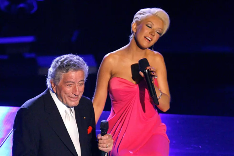 Christina Aguilera Duets With Tony Bennett on ‘Steppin’ Out With My Baby’