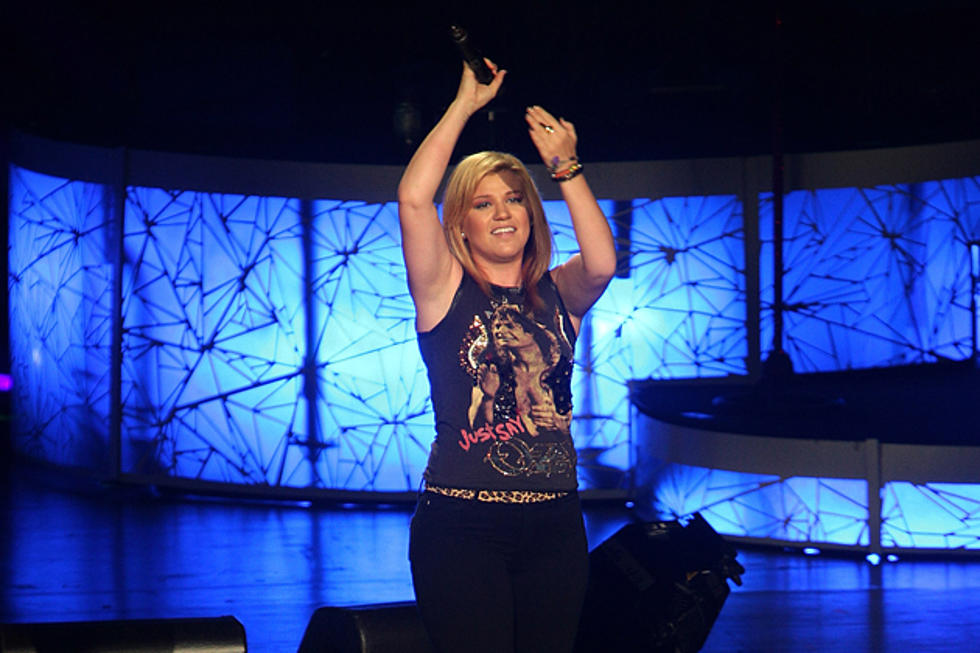 Listen to Kelly Clarkson&#8217;s &#8216;People Like Us&#8217; in Full