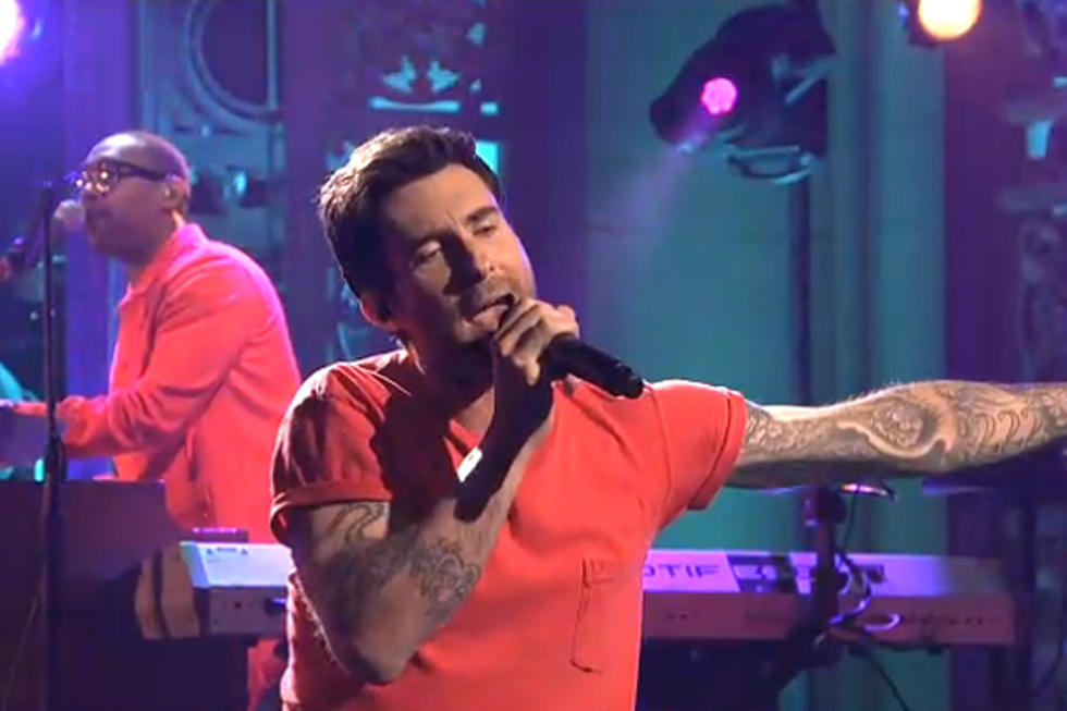 Maroon 5 Rock Out on ‘Saturday Night Live’