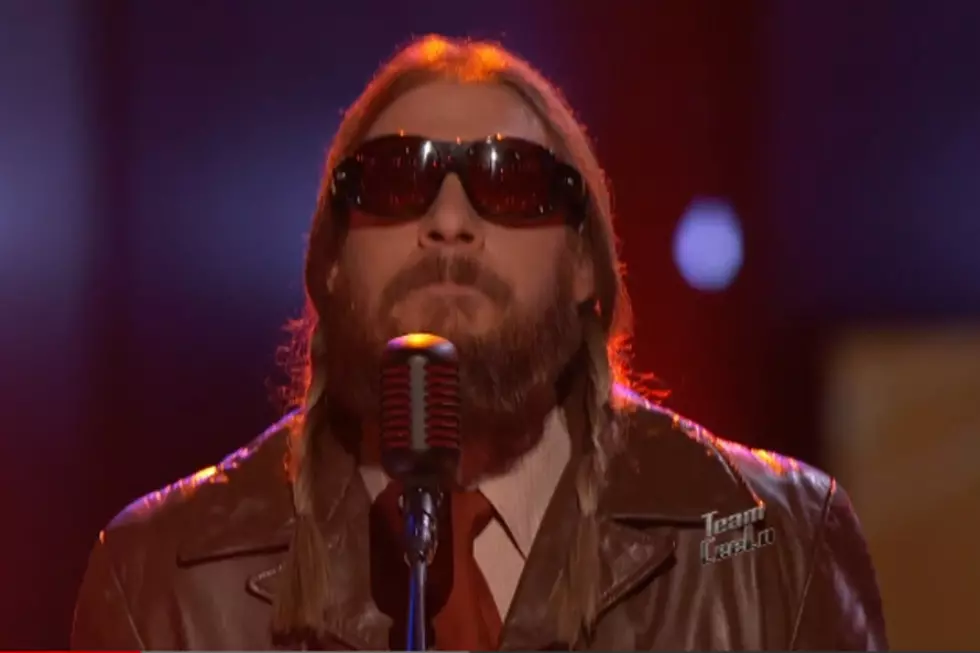 Nicholas David Wonders ‘What’s Going On’ During His Performance on ‘The Voice’