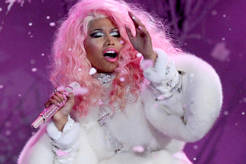 Nicki Minaj Gives a Wintery Performance of ‘Freedom’ at the 2012 American Music Awards
