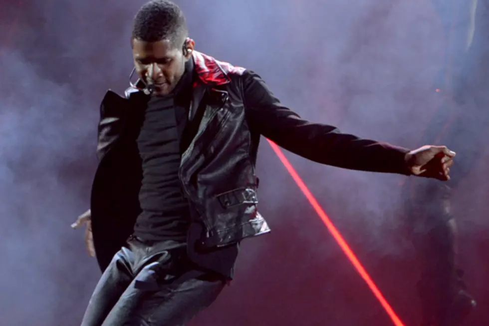Usher Kicks Off the 2012 American Music Awards With a Climatic Performance
