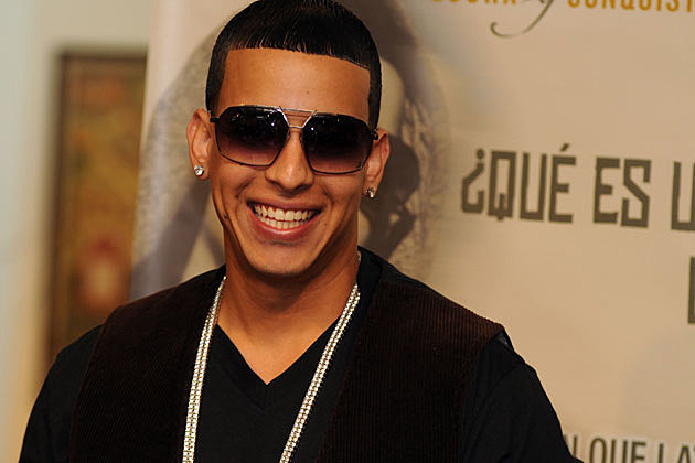 Prince Royce se suma al dura challenge de Daddy Yankee y causa – Escándalo  102.5 FM