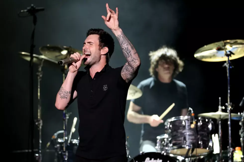 Maroon 5 Hype the Crowd With Medley of Hits at 2013 Grammy Nominations Concert