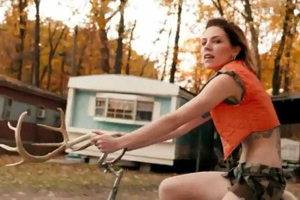 Skylar Grey + Eminem Take ‘C’mon Let Me Ride’ Video to the Trailer Park