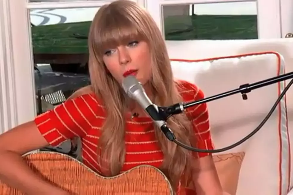 Watch Taylor Swift Perform Acoustic Set of ‘Red’ Tracks for Fans