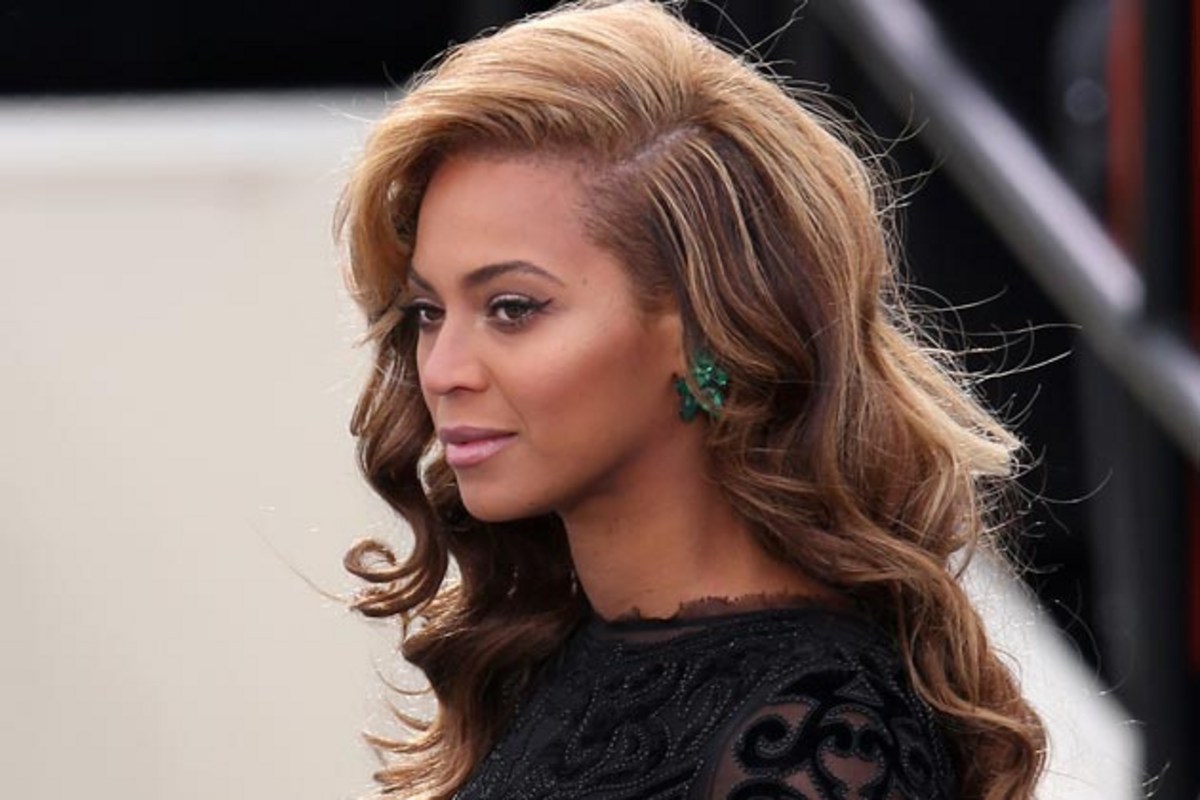 Go Behind-the-Scenes of Beyonce’s Photo Shoot for Pulse NYC Fragrance ...