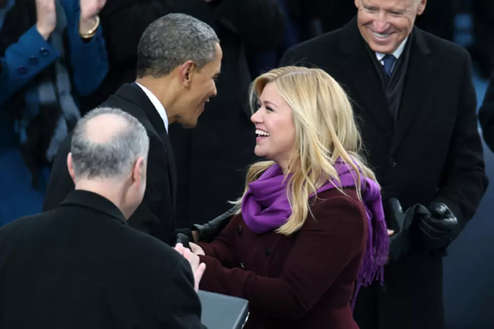 Kelly Clarkson Belts Out &#8216;My Country Tis of Thee&#8217; at Second Barack Obama Inauguration