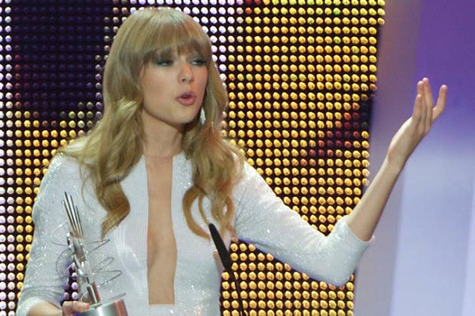 Taylor Swift Wins Best International Artist of the Year at the 40 Principales Awards 2013