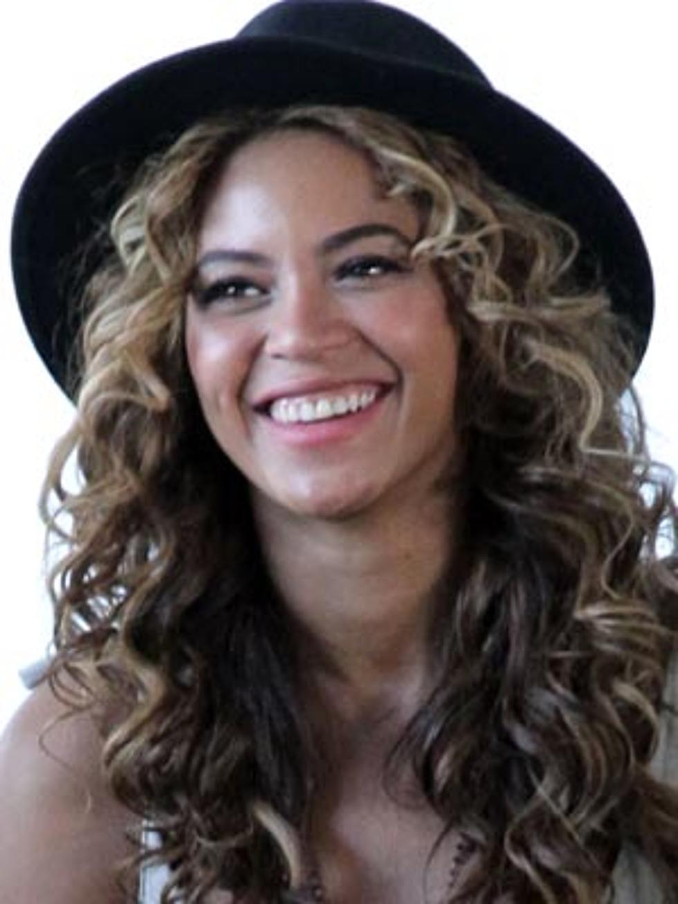 Loose Brown Curls &#8211; Best Beyonce Hairstyles