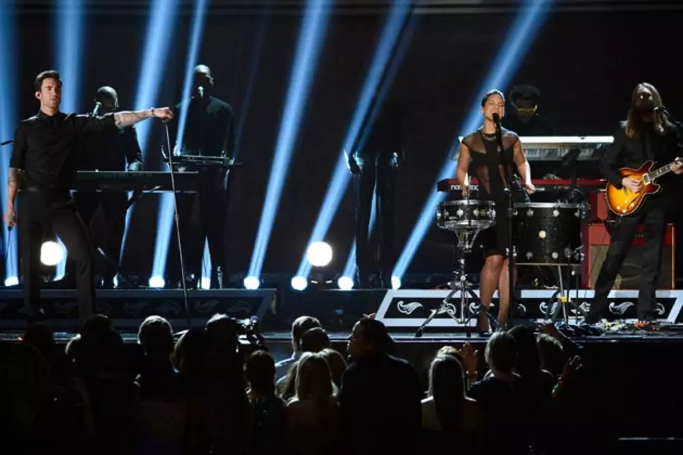 Maroon 5 + Alicia Keys Mash It Up With ‘Daylight’ + ‘Girl on Fire’ at the 2013 Grammys
