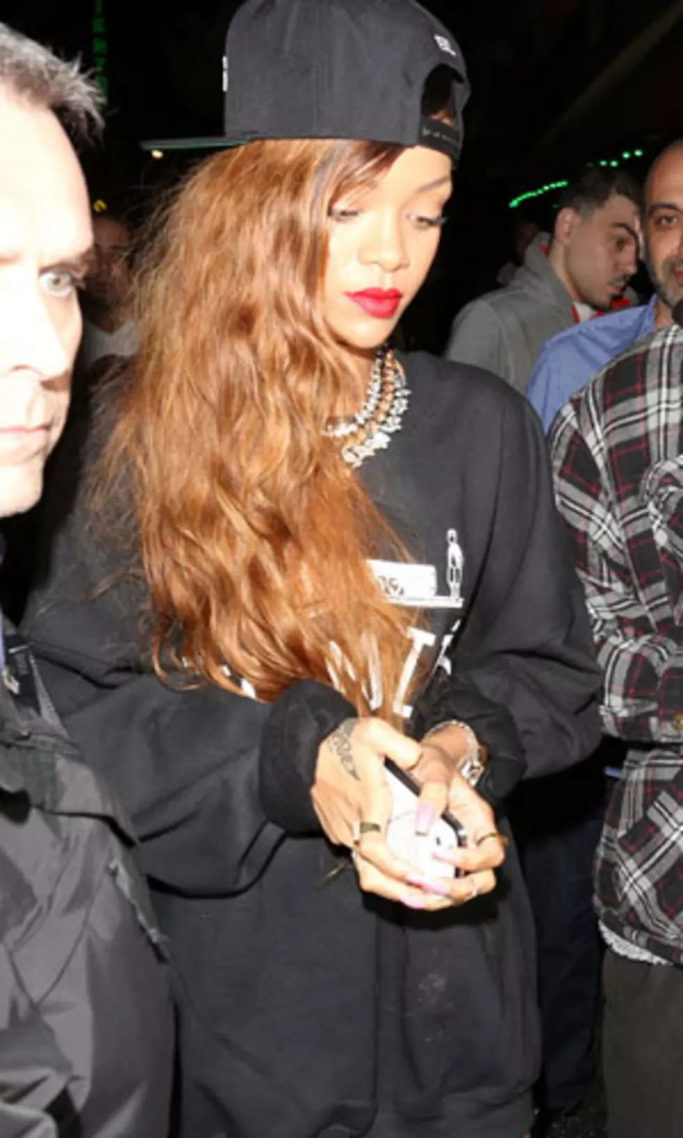 Rihanna + Chris Brown Show Up to Diddy&#8217;s Los Angeles Bash