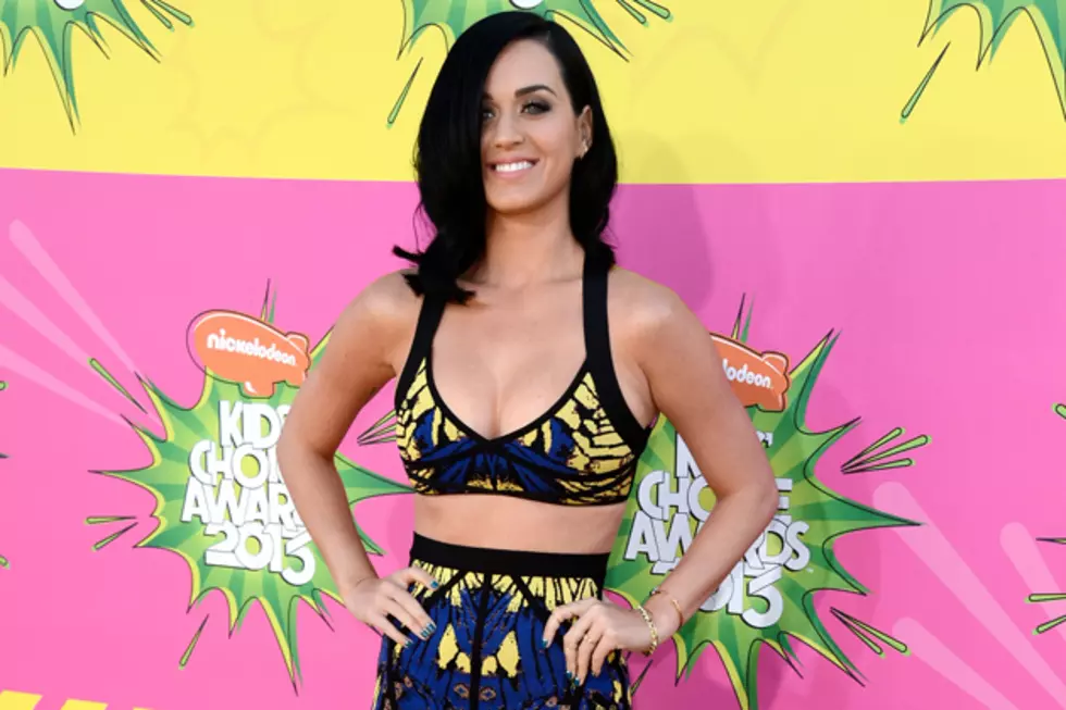 Katy Perry Wins Favorite Female Singer at 2013 Kids&#8217; Choice Awards