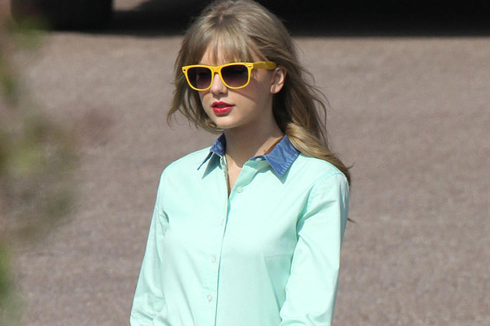Taylor Swift Goes House Hunting in Rhode Island