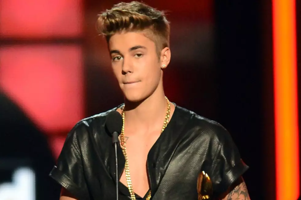 Justin Bieber Wins Top Male Artist at the 2013 Billboard Music Awards
