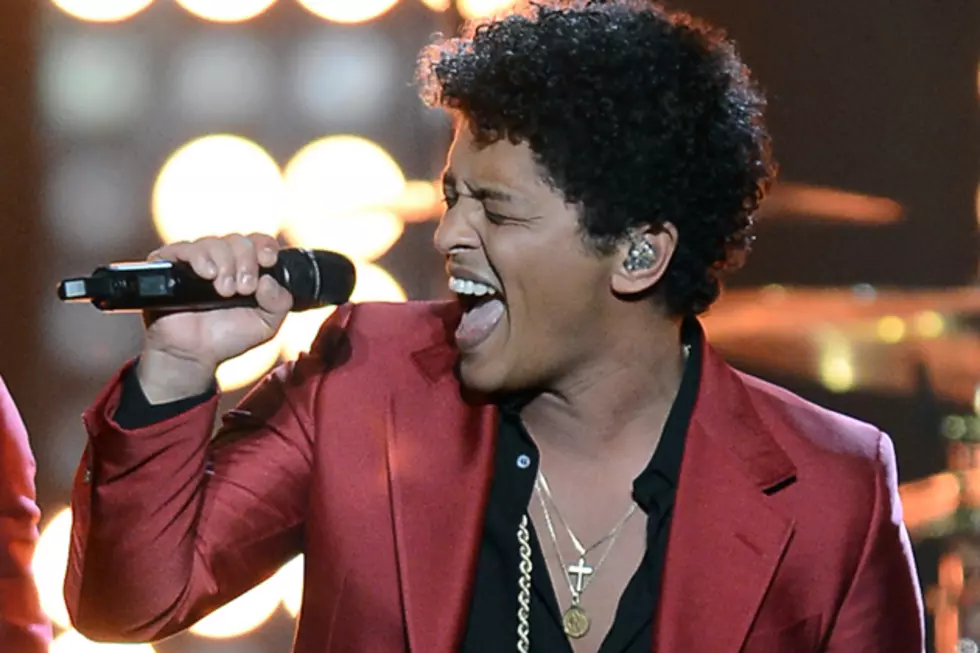 Watch Bruno Mars Rock Out to ‘Gorilla’ at Moonshine Jungle Tour Kickoff [Video]