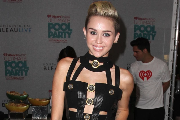 Miley Cyrus Wrecking Ball 2013