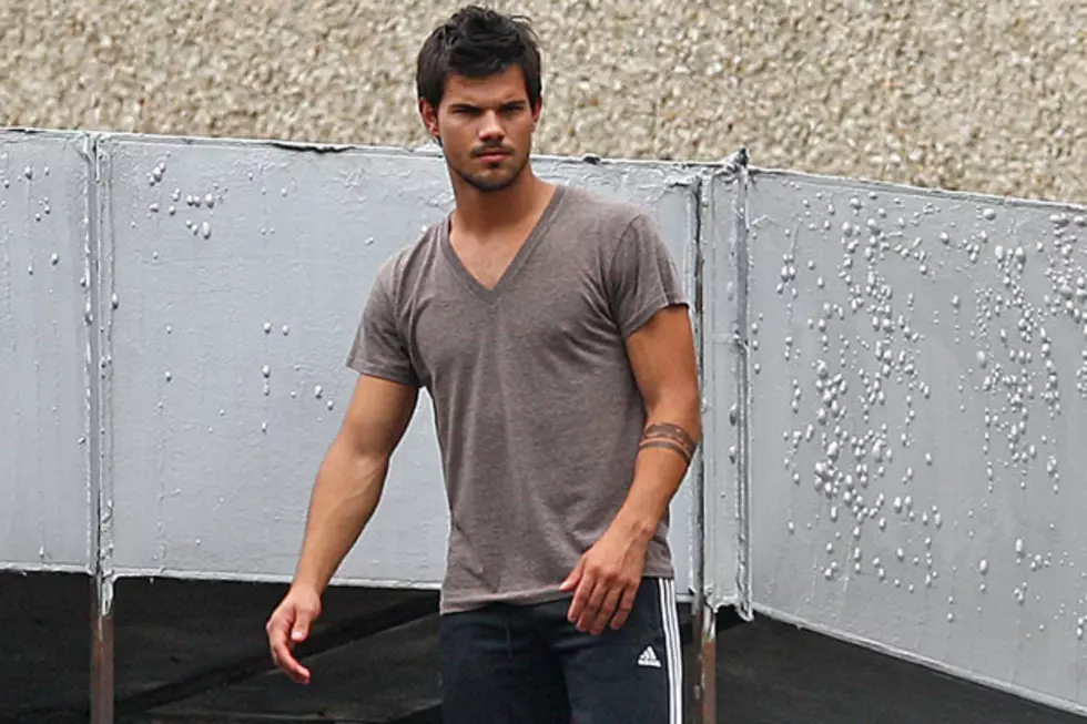 Taylor Lautner Rocks an Arm Tattoo + Films a Heist Scene on the Set of ‘Tracers’ [Pics]