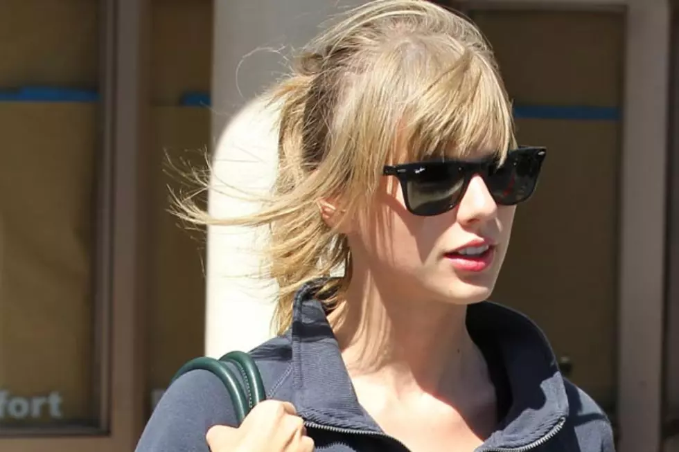 Taylor Swift Hits the Gym! [PHOTOS]