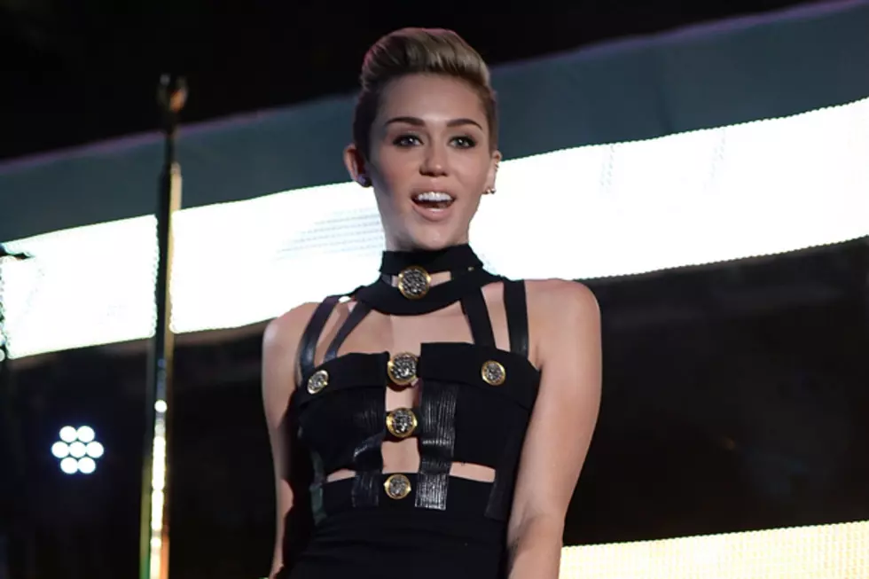 Miley Cyrus Rides ‘Wrecking Ball’ to No. 1 on the Billboard Hot 100
