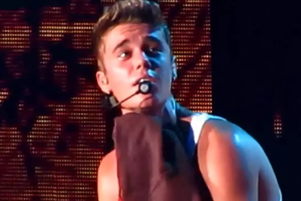 Justin Bieber Sings About Passing Out in Korea [VIDEO]