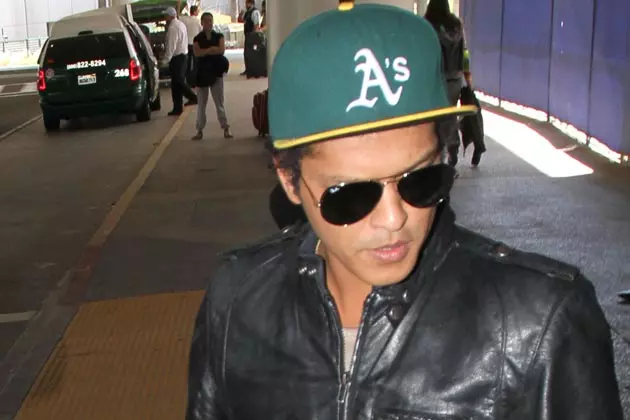 Bruno Mars Is a Man of Many Hats [PHOTOS]