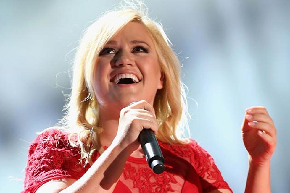 Kelly Clarkson Filming First Holiday Special in Las Vegas