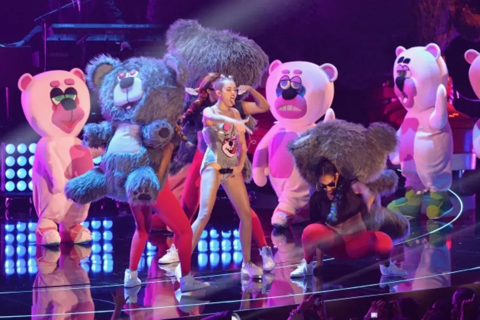 Miley Cyrus Dancer Felt &#8216;Less Than Human&#8217; After VMAs Performance