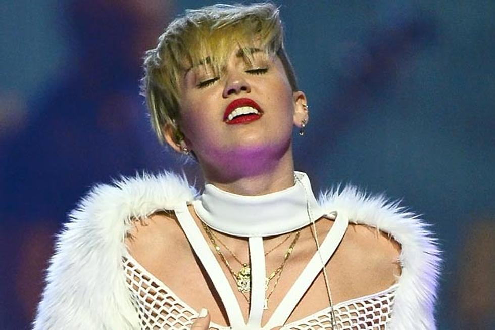 Miley Performs on 'Today Show'