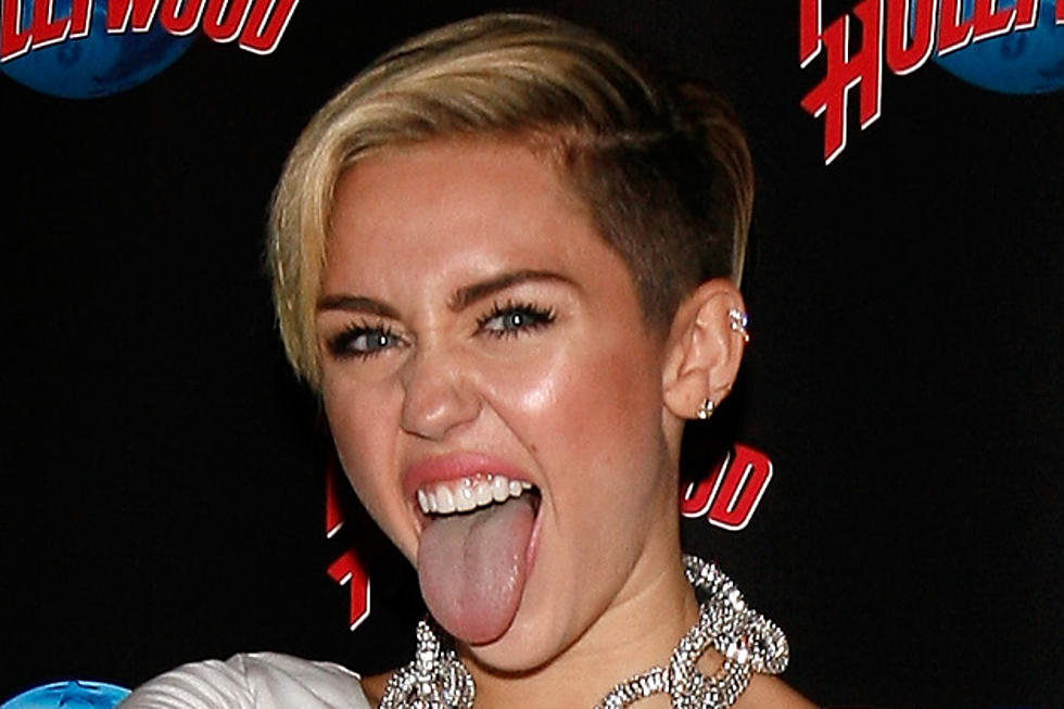 Miley Cyrus Gives Liam Hemsworth&#8217;s Old Clothes to a Thrift Store