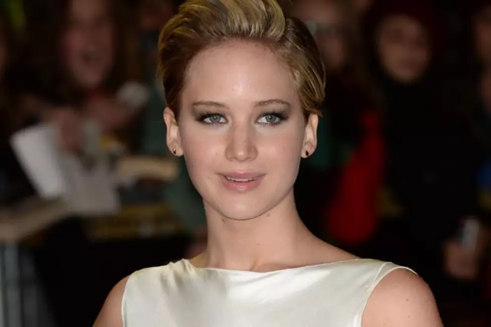 Jennifer Lawrence Dazzles in Dior at U.K. &#8216;The Hunger Games: Catching Fire&#8217; Premiere [PHOTOS]