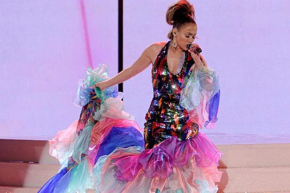 Jennifer Lopez Brings the Heat to 2013 American Music Awards