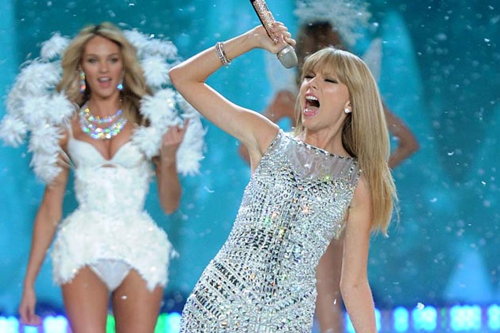 Taylor Swift Gets Her Model On At Victorias Secret Fashion