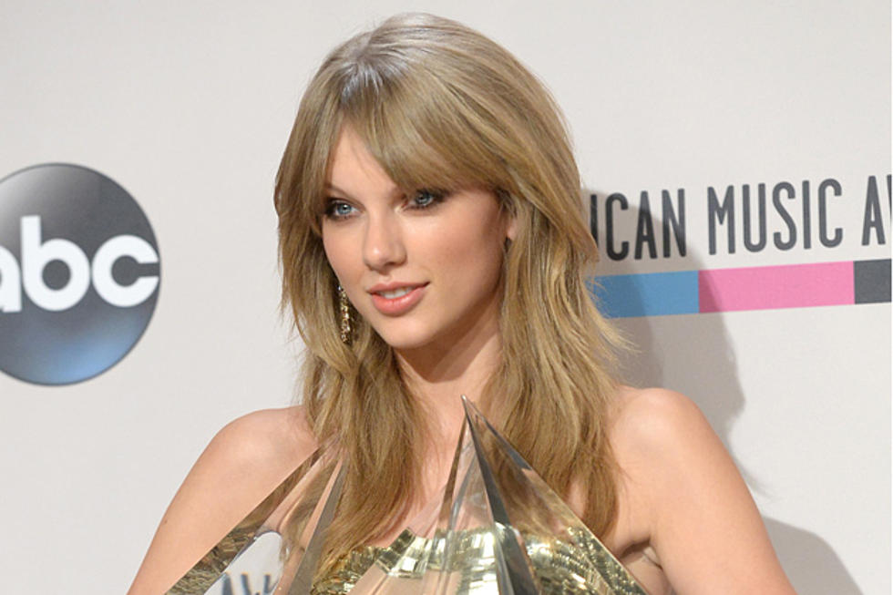 Taylor Swift Hints at New Sound, Says New Album is &#8216;Way Ahead of Schedule&#8217;