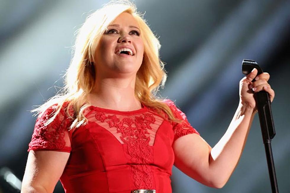 Kelly Clarkson’s New Album Will Be Released When?