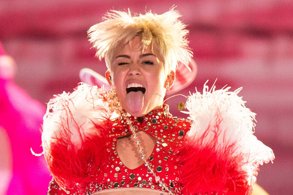 Miley Cyrus Defends Using Little People Dancers: &#8216;We&#8217;re Making Them Feel Sexual and Beautiful&#8217;