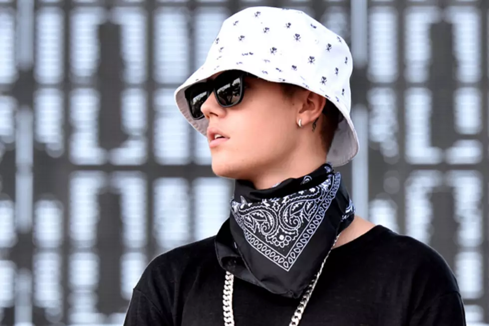 Justin Bieber Reportedly Detained at Los Angeles Airport