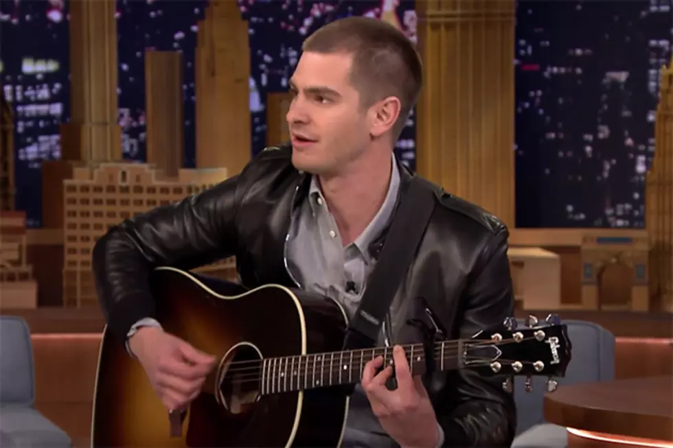 Andrew Garfield Performs Spider-Man Theme Song on ‘The Tonight Show’ [VIDEO]