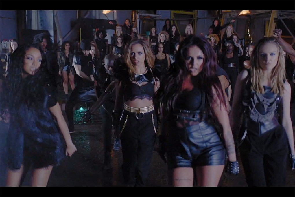 Skadelig til stede føle Little Mix's 'Salute' Music Video Shows Off Grungy Girl Power