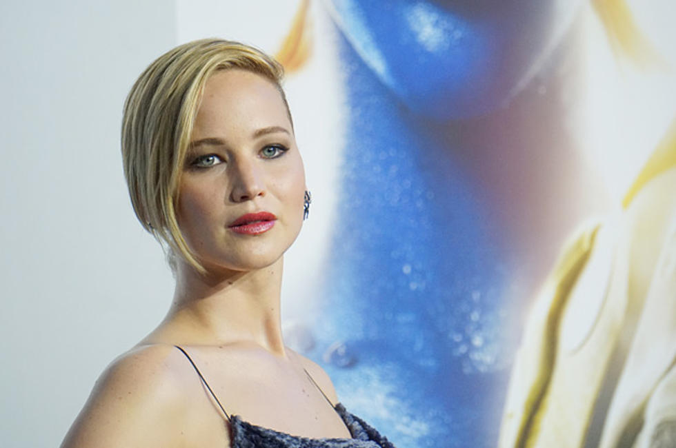 Jennifer Lawrence Stuns in Blue Dress at ‘X-Men’ Premiere [PHOTOS]