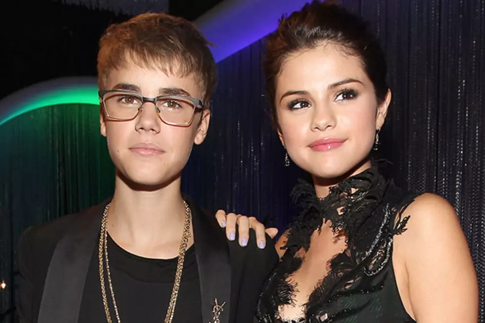 Justin Bieber and Selena Gomez Go on Date to the Zoo [PHOTO]