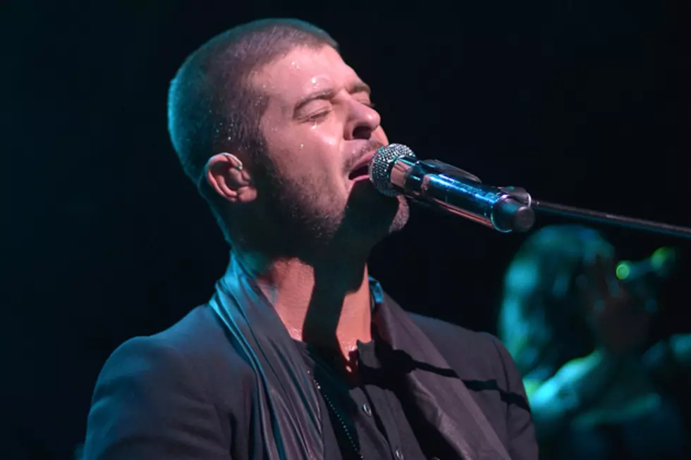 Robin Thicke Dedicates Emotional &#8216;Forever Love&#8217; Performance to Paula Patton at 2014 BET Awards