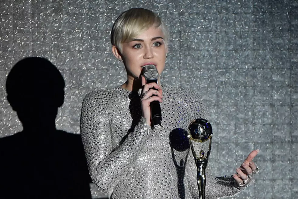 Unreleased Miley Cyrus Track &#8216;Pretty Girls (Fun)&#8217; Leaks Online [LISTEN]