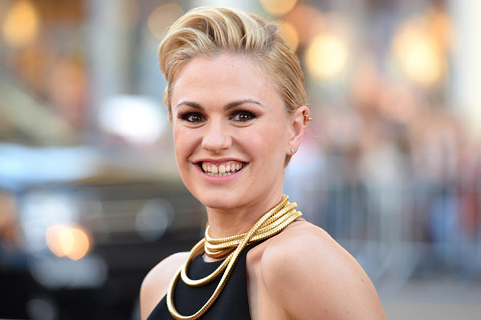 Anna Paquin Dyes Her Hair Purple, Blue + Teal [PHOTO]