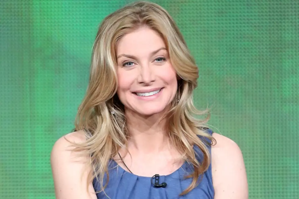 Elizabeth Mitchell Joins &#8216;Once Upon a Time&#8217; as Unknown &#8216;Frozen&#8217; Villain